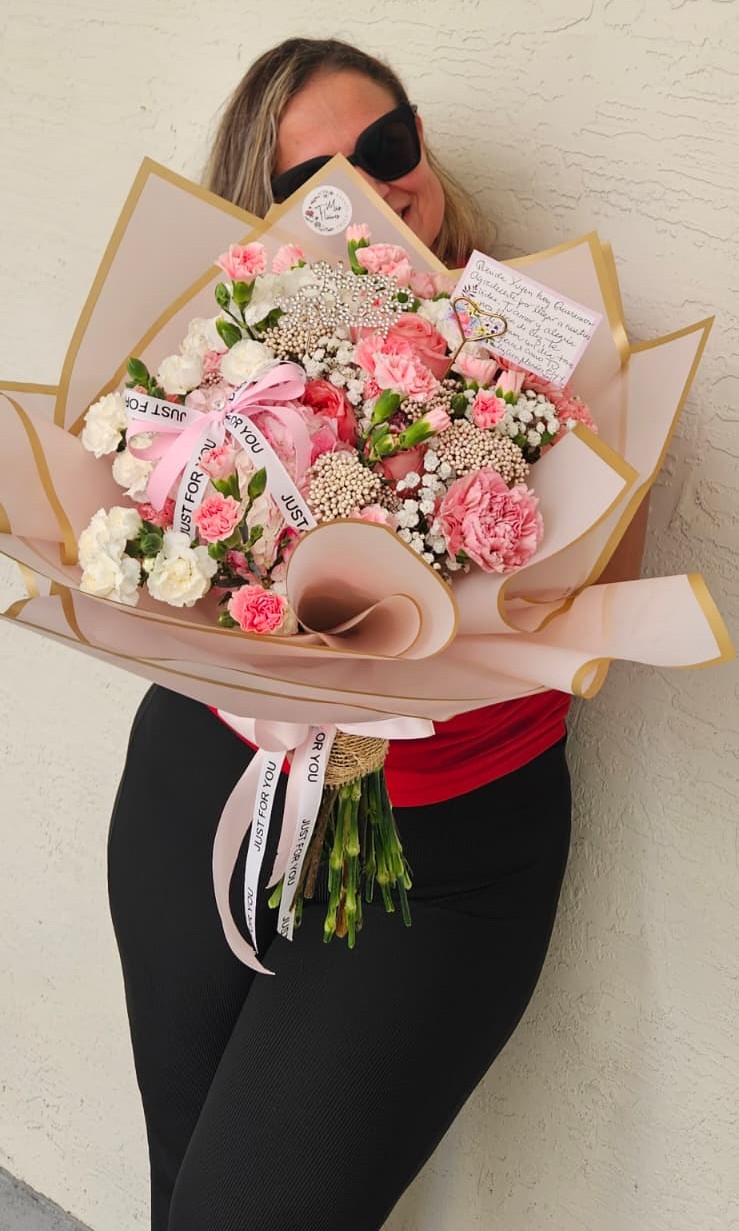 Mar - Fundadora de Mar Flower Truck